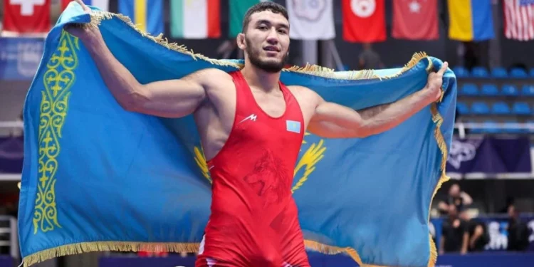 Изображение для новости: Вольник Ризабек Айтмухан стал бронзовым призером молодежного чемпионата мира