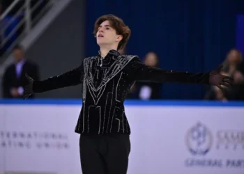 Изображение для новости: Фигурист Михаил Шайдоров пробился в финал Гран-при