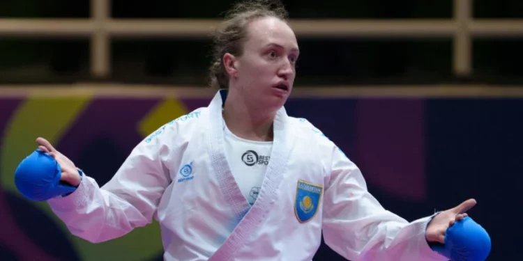 Изображение для новости: Софья Берульцева принесла Казахстану «серебро» чемпионата мира по каратэ