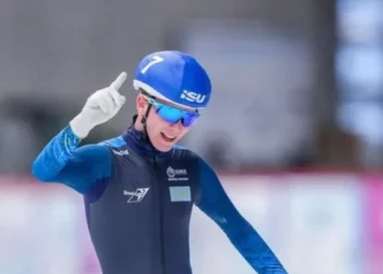 Изображение для новости: Вадим Чебардаков принес Казахстану шестое «золото» юниорского чемпионата мира по конькобежному спорту